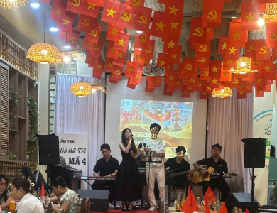 Đêm nhạc Acoustic tại Ẩm Thực Má 4 – Điểm hẹn cuối tuần đầy cảm xúc